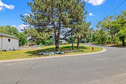 599 Callahan Place, Mendota Heights, MN 55118 - Photo 4