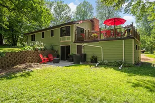27985 Lakelawn Dr, Lindstrom, MN 55045 - Photo 32