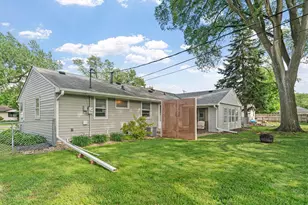 8528 Columbus Ave S, Bloomington, MN 55420 - Photo 6