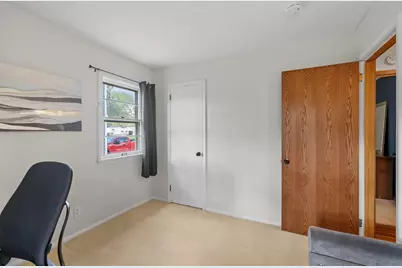 8528 Columbus Avenue S, Bloomington, MN 55420 - Photo 38
