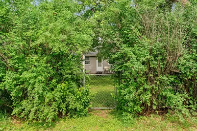 8528 Columbus Avenue S, Bloomington, MN 55420 - Photo 14