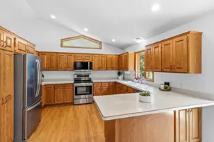 408 Coyote Trail, Lino Lakes, MN 55014 - Photo 4