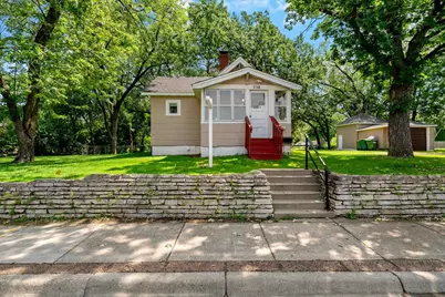 5740 Dupont Avenue N, Brooklyn Center, MN 55430 - Photo 2