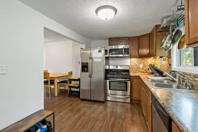 5740 Dupont Avenue N, Brooklyn Center, MN 55430 - Photo 10