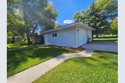 502 Chicago Avenue SW, Red Lake Falls, MN 56750 - Photo 24