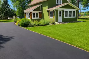 320 S Willow St, Belle Plaine, MN 56011 - Photo 2