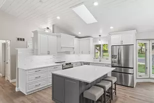 1831 Koehnen Circle, Excelsior, MN 55331 - Photo 6