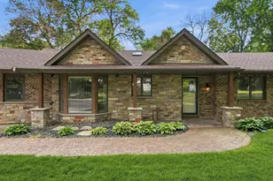 1831 Koehnen Circle, Excelsior, MN 55331 - Photo 2