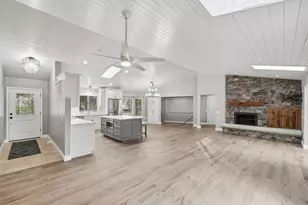 1831 Koehnen Circle, Excelsior, MN 55331 - Photo 10