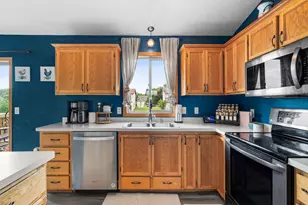 609 Bluebird St, Mora, MN 55051 - Photo 6