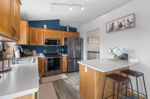 609 Bluebird St, Mora, MN 55051 - Photo 4