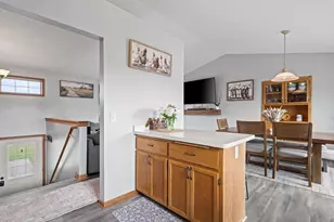 609 Bluebird St, Mora, MN 55051 - Photo 8