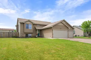 609 Bluebird St, Mora, MN 55051 - Photo 2
