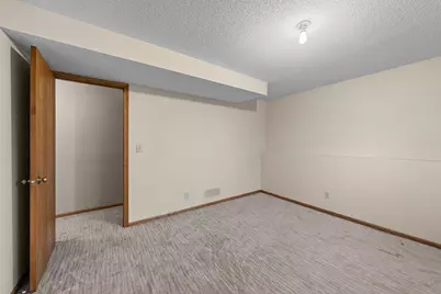 2581 Henslow Avenue N, Oakdale, MN 55128 - Photo 22