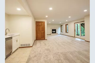 1404 Woodland Drive SW, Rochester, MN 55902 - Photo 58