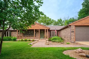 1404 Woodland Dr SW, Rochester, MN 55902 - Photo 1