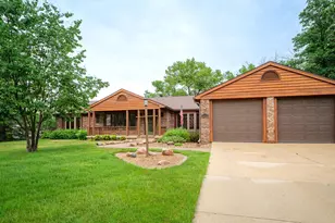 1404 Woodland Dr SW, Rochester, MN 55902 - Photo 4