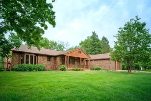 1404 Woodland Dr SW, Rochester, MN 55902 - Photo 2