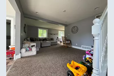308 S 11th Street, Olivia, MN 56277 - Photo 6