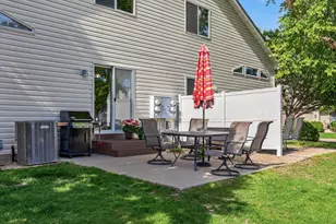 1649 Hamilton Ln, Shakopee, MN 55379 - Photo 22