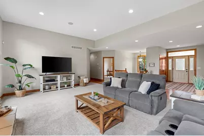 14480 Tyrol Drive, Shakopee, MN 55379 - Photo 6