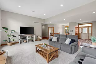 14480 Tyrol Dr, Shakopee, MN 55379 - Photo 6