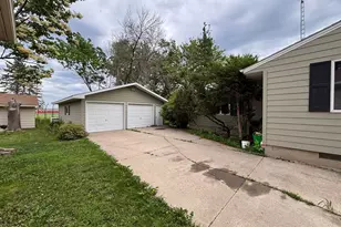 1103 Wilbur St, Worthington, MN 56187 - Photo 26