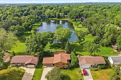 2516 Ridge Lane, Mounds View, MN 55112 - Photo 2