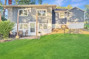 300 E Amber Lake Dr, Fairmont, MN 56031 - Photo 4