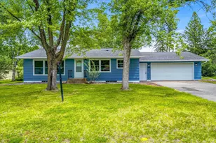 535 2nd Ave NE, Milaca, MN 56353 - Photo 1