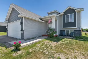 425 Eagle St NW, Isanti, MN 55040 - Photo 2