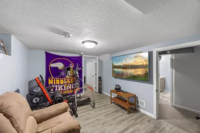 3810 Thomas Avenue N, Minneapolis, MN 55412 - Photo 24