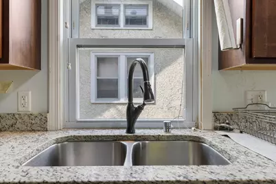 3810 Thomas Avenue N, Minneapolis, MN 55412 - Photo 10
