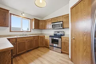 4419 48th St S, Fargo, ND 58104 - Photo 8