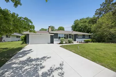 6204 Ashcroft Lane, Edina, MN 55424 - Photo 2
