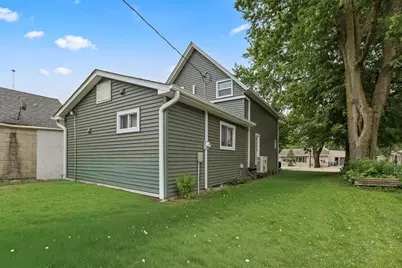 207 W Franklin Street, Morristown, MN 55052 - Photo 4