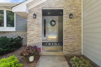 8204 Horizon Drive, Shakopee, MN 55379 - Photo 8