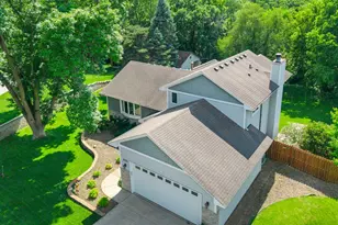 8204 Horizon Dr, Shakopee, MN 55379 - Photo 4