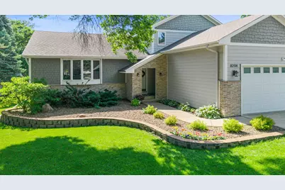 8204 Horizon Drive, Shakopee, MN 55379 - Photo 6