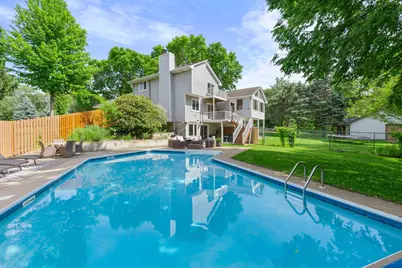8204 Horizon Drive, Shakopee, MN 55379 - Photo 2