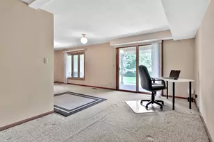 8286 Kingslee Rd, Bloomington, MN 55438 - Photo 28