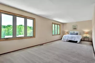8286 Kingslee Rd, Bloomington, MN 55438 - Photo 18