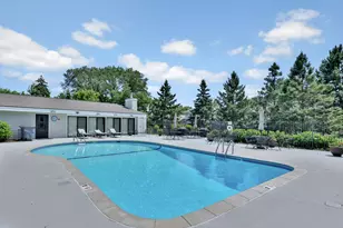 8286 Kingslee Rd, Bloomington, MN 55438 - Photo 34