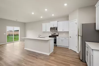 901 Spruce Circle N, Cambridge, MN 55008 - Photo 4