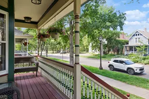 484 Laurel Ave, Saint Paul, MN 55102 - Photo 4