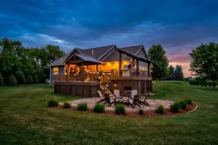 469 Dylan Ct, Hudson, WI 54016 - Photo 2