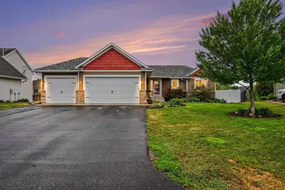11477 Killarney Drive, Chisago City, MN 55013 - Photo 1