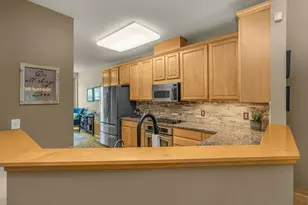 7137 Newbury Rd, Woodbury, MN 55125 - Photo 16