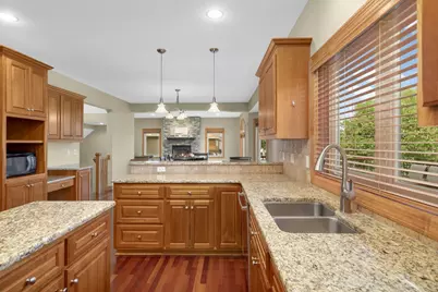10721 McCool Drive W, Burnsville, MN 55337 - Photo 18