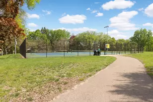 1495 County Road B2 W, Roseville, MN 55113 - Photo 38